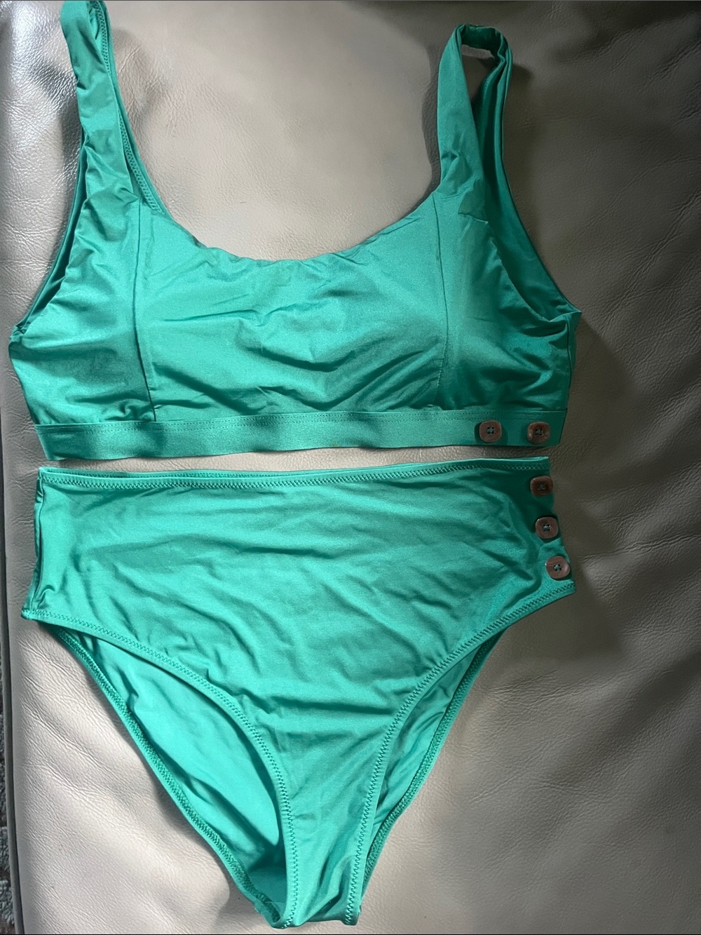 Everyday Sunday High-Waist Scoop Neck Bikini Set in Green